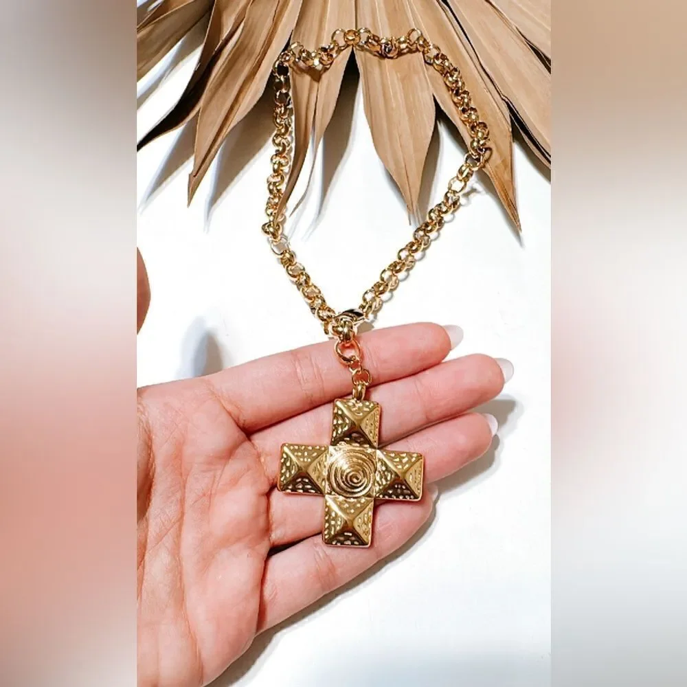Vintage  cross necklace #1173